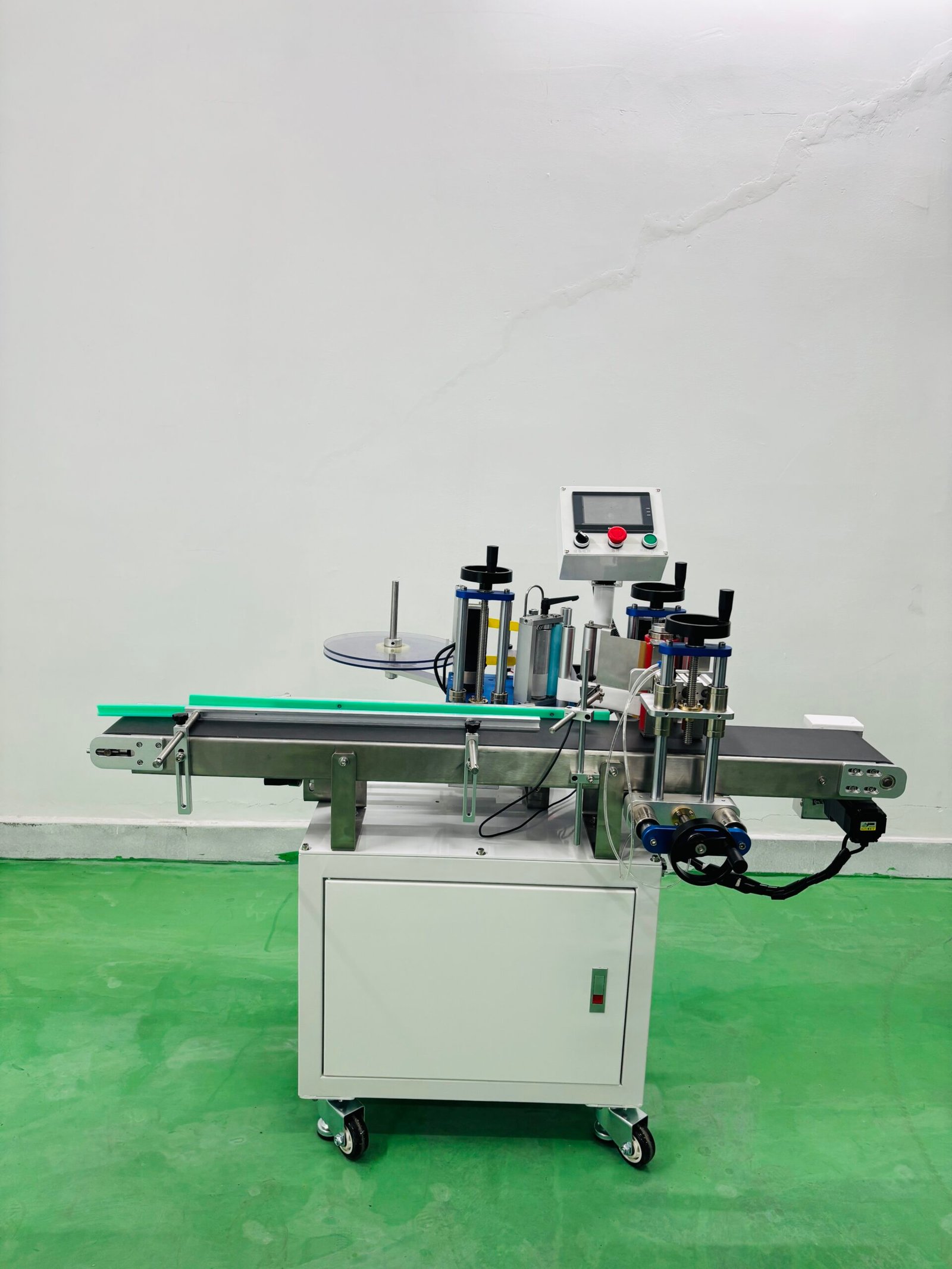 Fixed-point round bottle labeling machine - Image 3